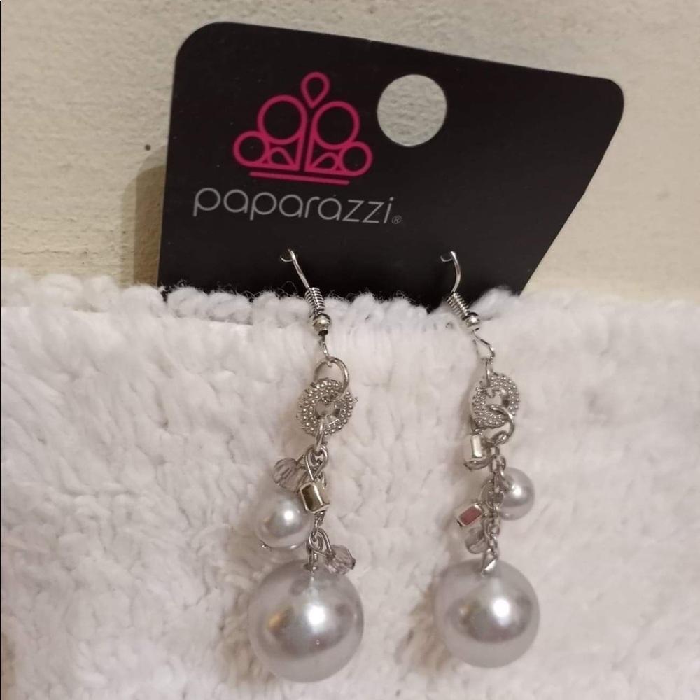 🆕 Timeless Traditions Earrings NWT - Picture 3 of 3
